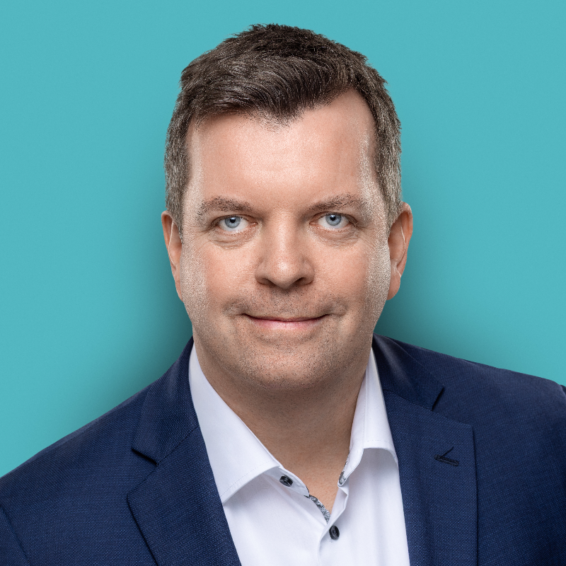  Tobias Pascaly